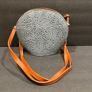 Borse In Belle Italian Tooled Unique Shaped Leather Crossbody Bag